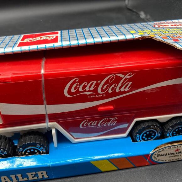 Remco Coca Cola Trailer Semi Truck new in box (H1) - Picture 9 of 12